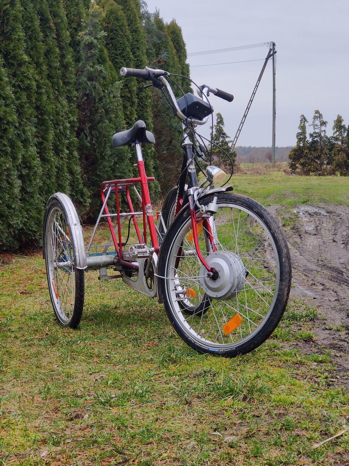 Elektryczny rower - trójkołowy