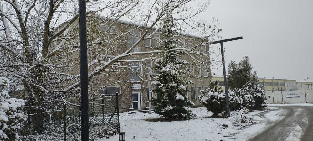 Sprzedam działkę inwestycyjną z biurowcem i halą produkcyjną