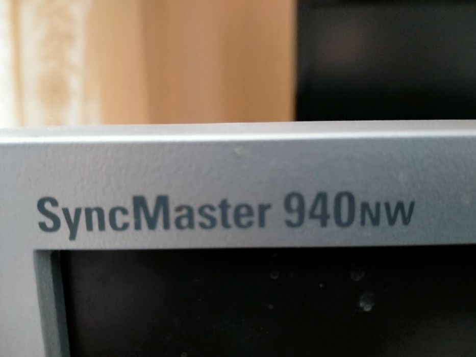 Монітор Samsung 19 дюймовий