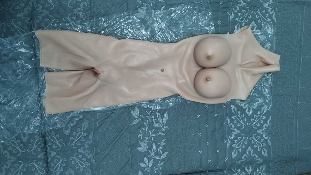 Силиконовая грудь костюм