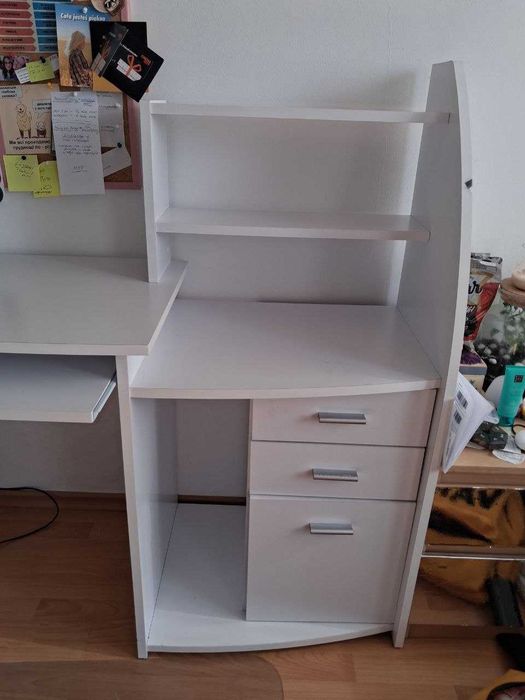 Biurko białe, w stanie bardzo dobrym
