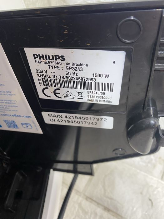 Кавомашина Philips latte go EP 3243