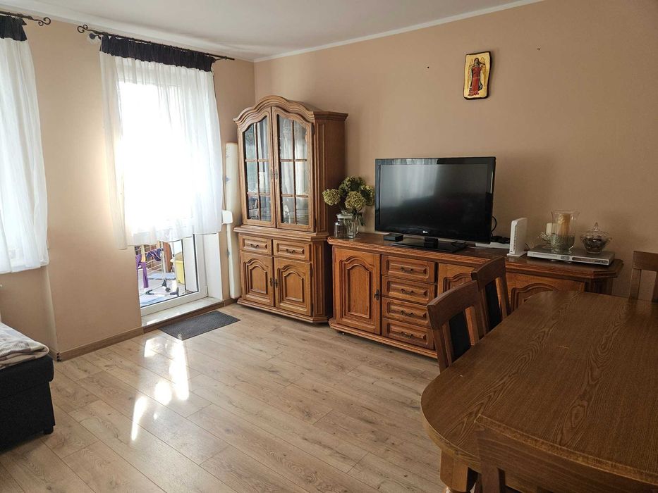 Sprzedam duże mieszkanie bezczynszowe w Manieczkach