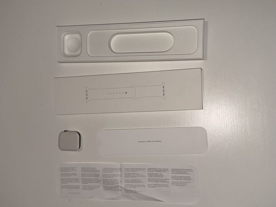 Apple Watch Series 8 • 45mm • GPS • Alumínio Meia-Noite