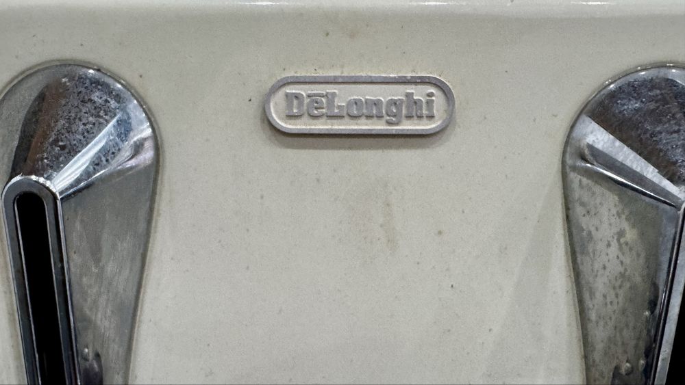 Torradeira/ Tostadeira “DēLonghi”