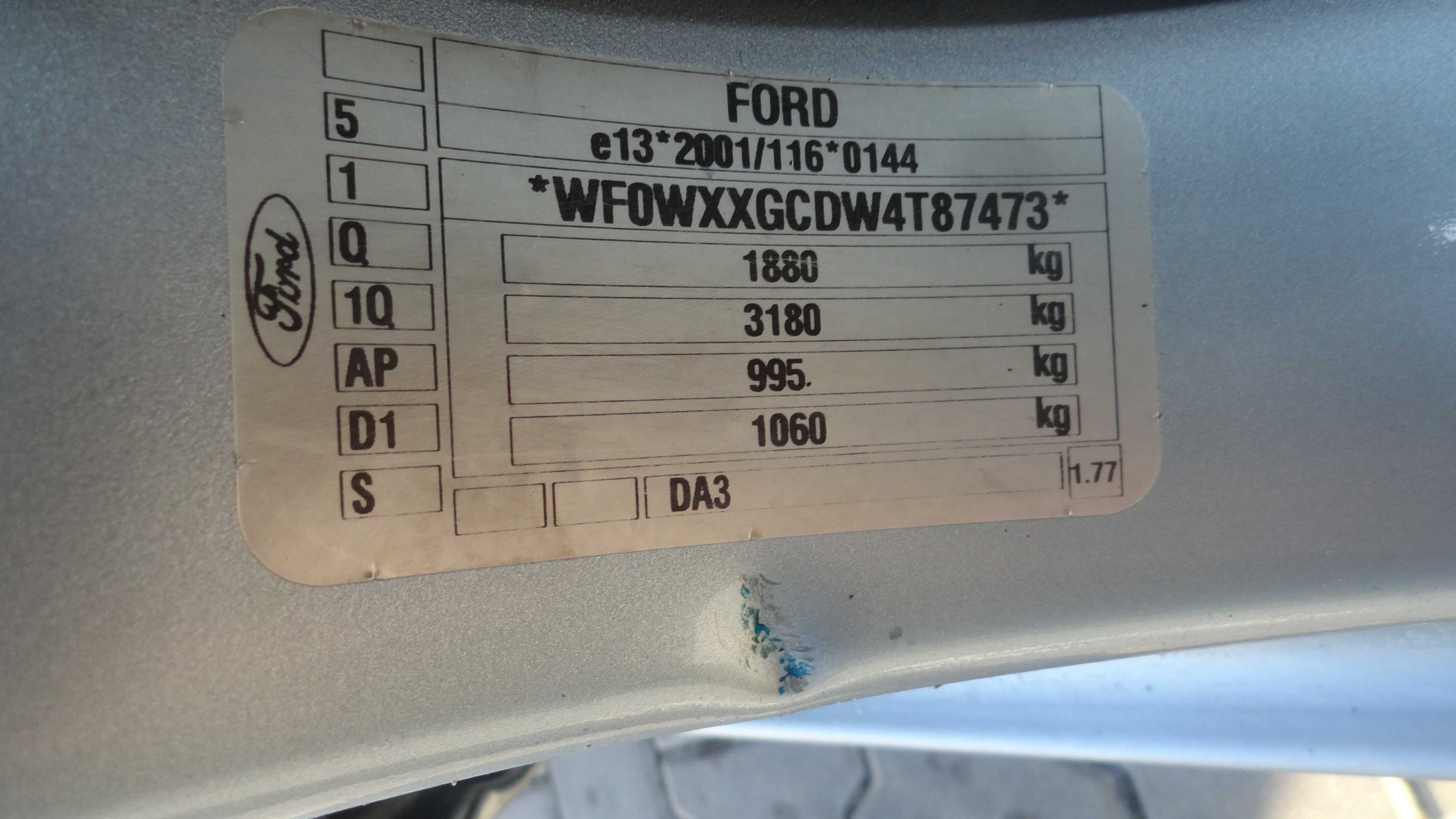 Błotnik lewy przód przedni Ford Focus MK2 kod koloru DA3