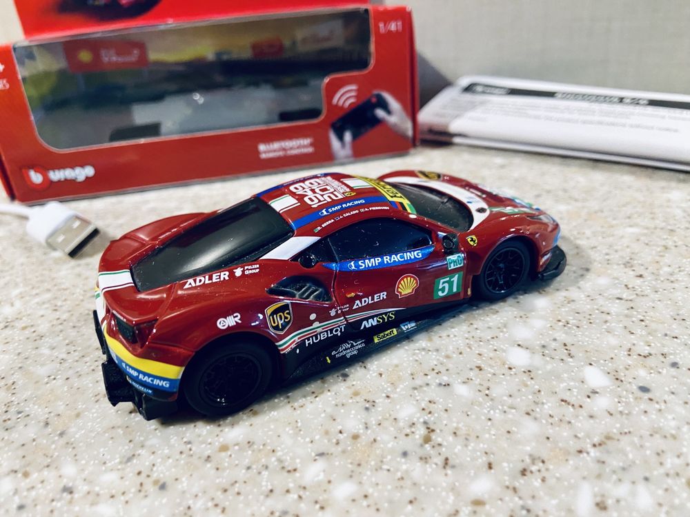 Ferrari 488 GTE BURAGO 1/41 model zdalnie sterowany Shell bluetooth