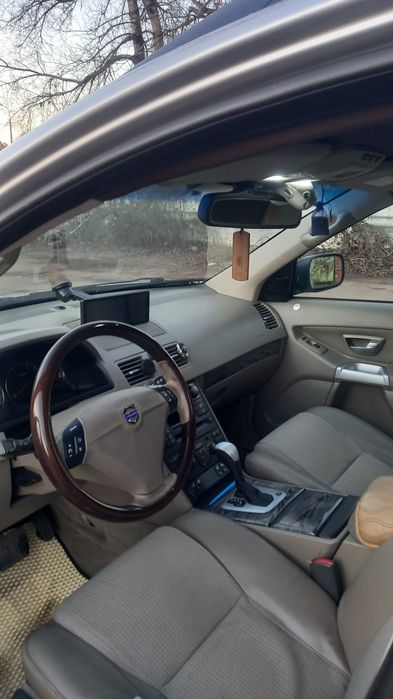 VOLVO XC90 2004 рік