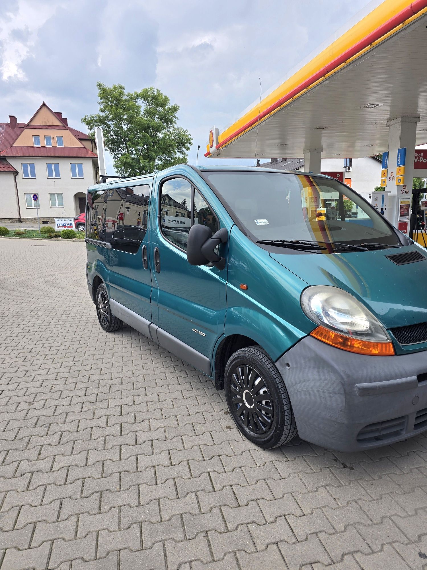 Renault trafic 2003 r 1.9 d 9 os klima