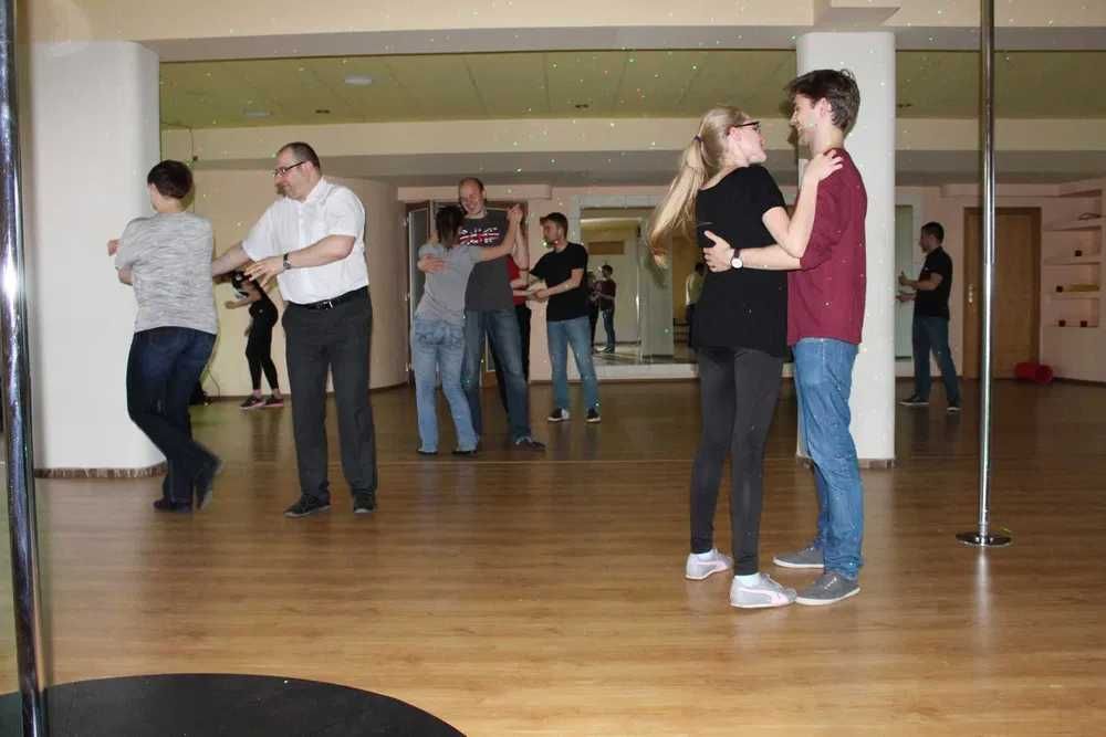 Indywidulane lekcje tańca dla singlii i singielek/solistów!