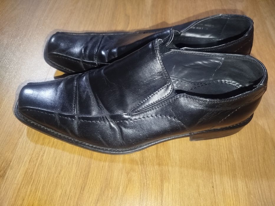Sapatos pretos número 41