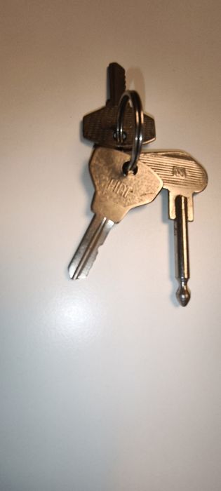 Kluczyki do stacyjki Prl