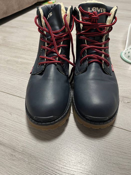 Зимові чоботи Levis