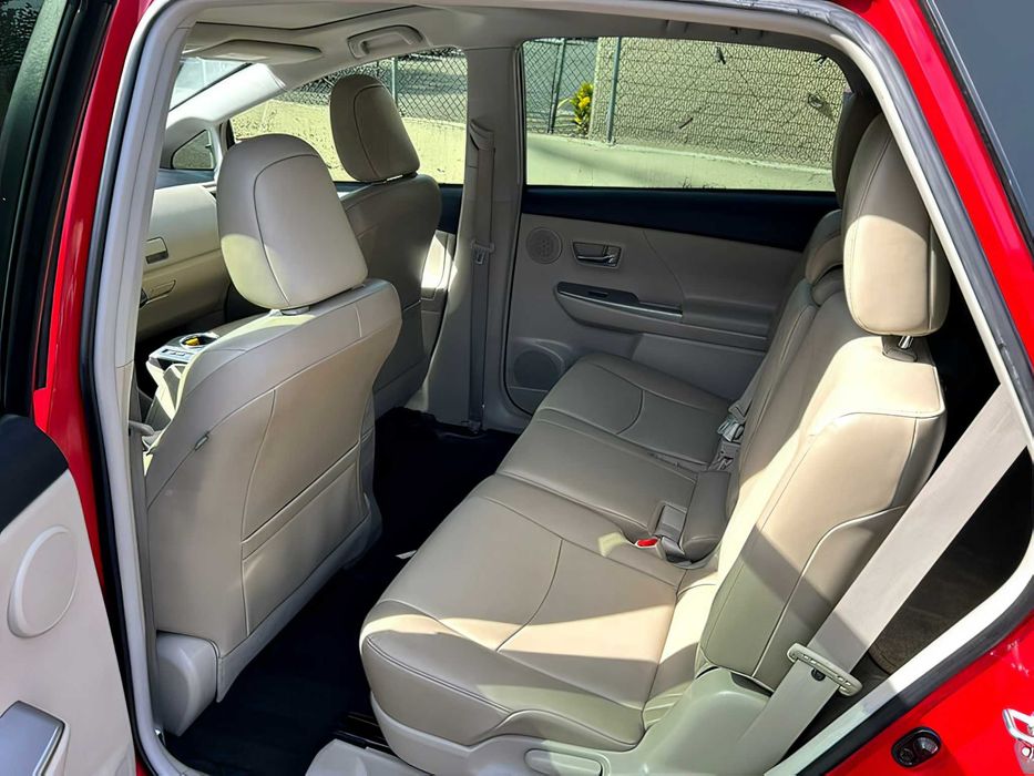 Toyota Prius      2017