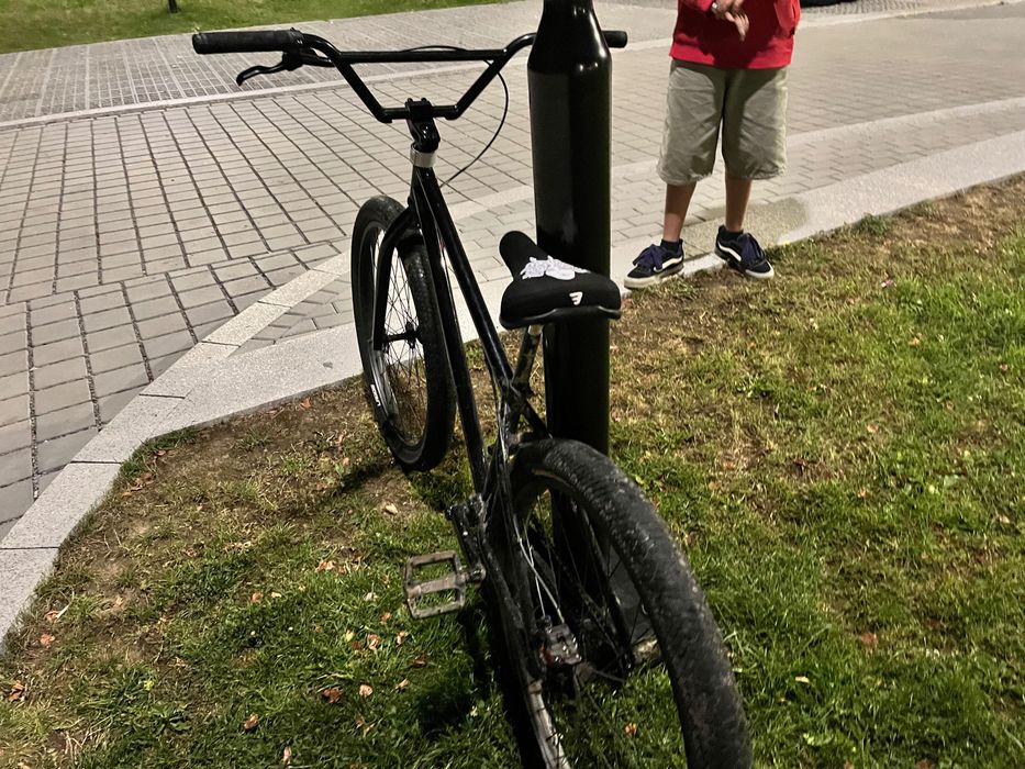 Witam. Mam na sprzedaz Wheelie bike.