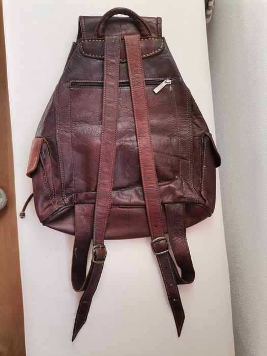 Mochila de pele verdadeira