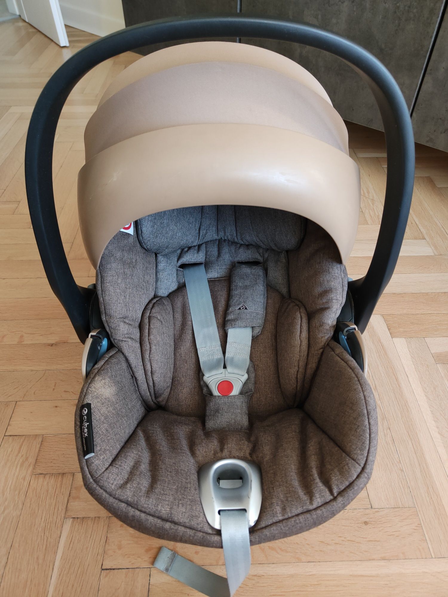 Fotelik samochodowy Cybex Cloud Q plus z bazą