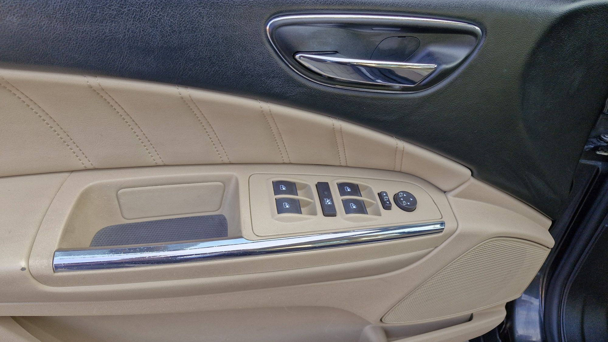 Lancia Delta 1.4 120kM 2009