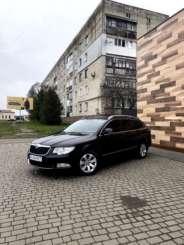 Продам власний автомобіль skoda suberb 2 green line