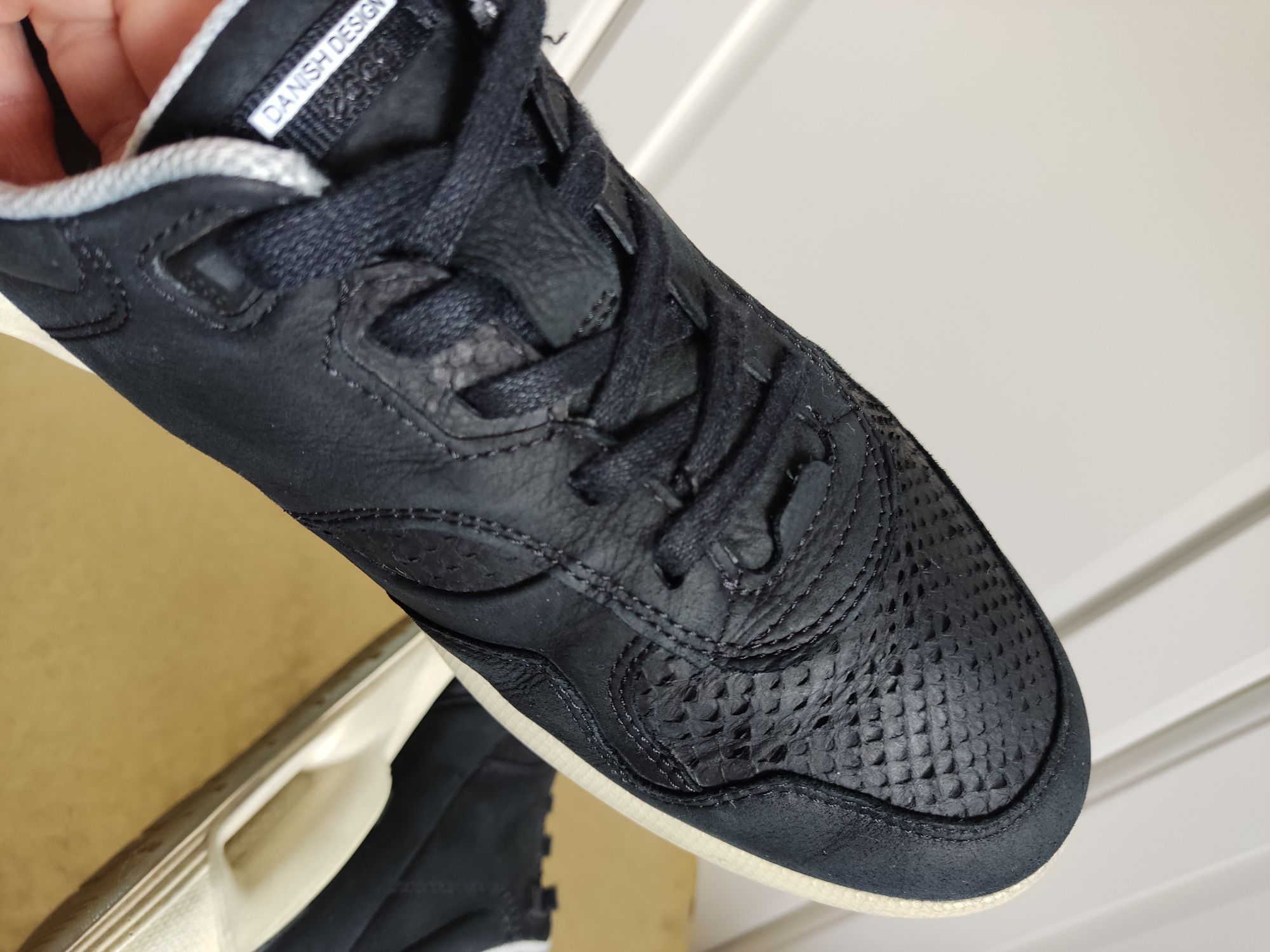 Ecco skórzane sneakersy czarne buty damskie 37