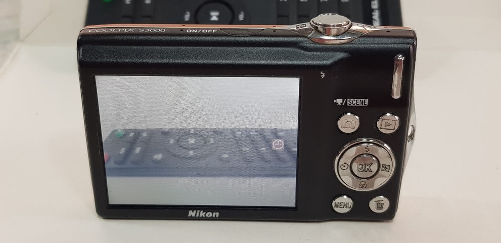 Фотоапарат Nikon Coolpix S3000