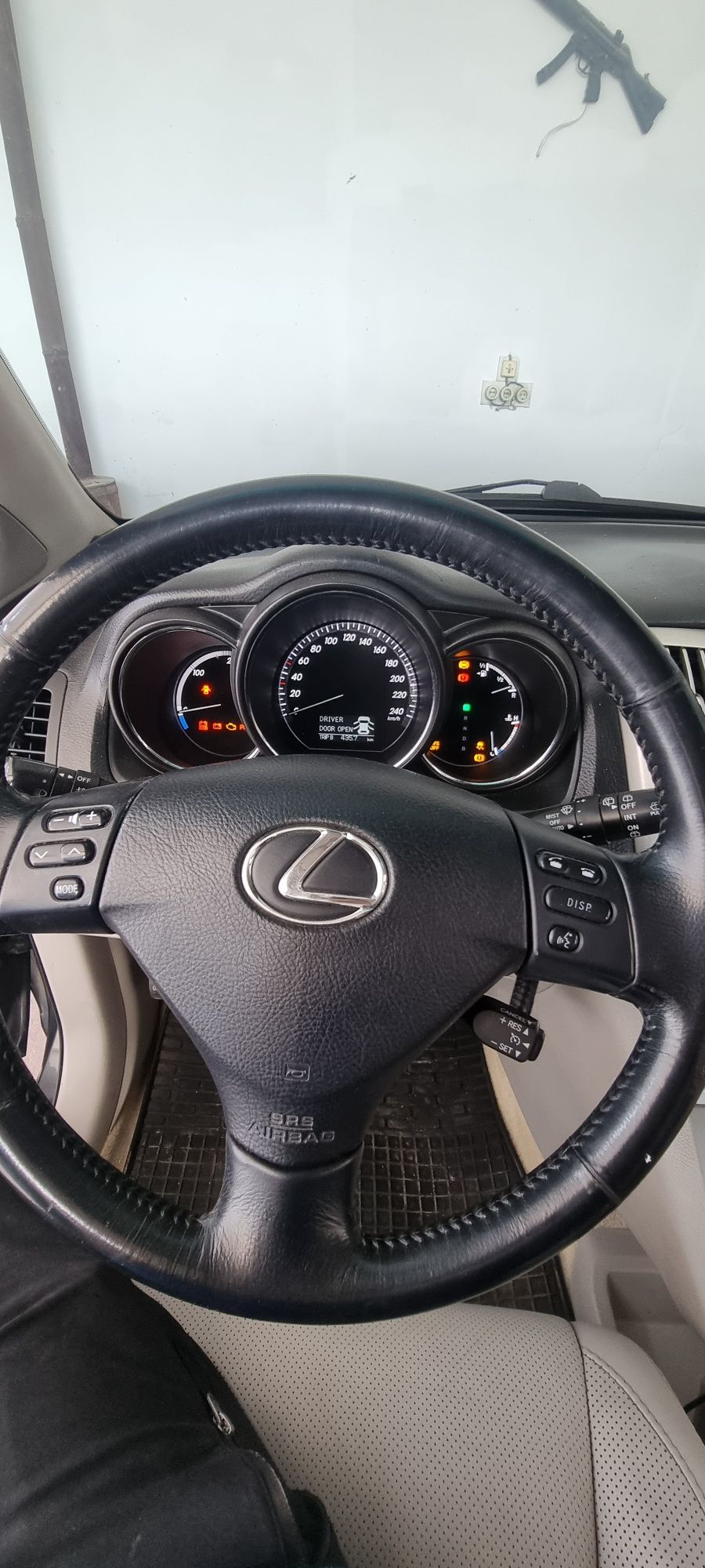 В Продаже Lexus RX400h