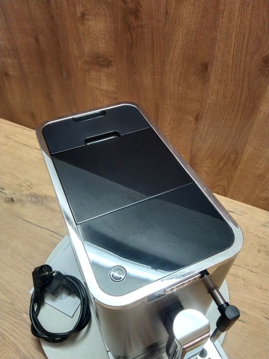 Ekspres do kawy SENCOR SES8010CH