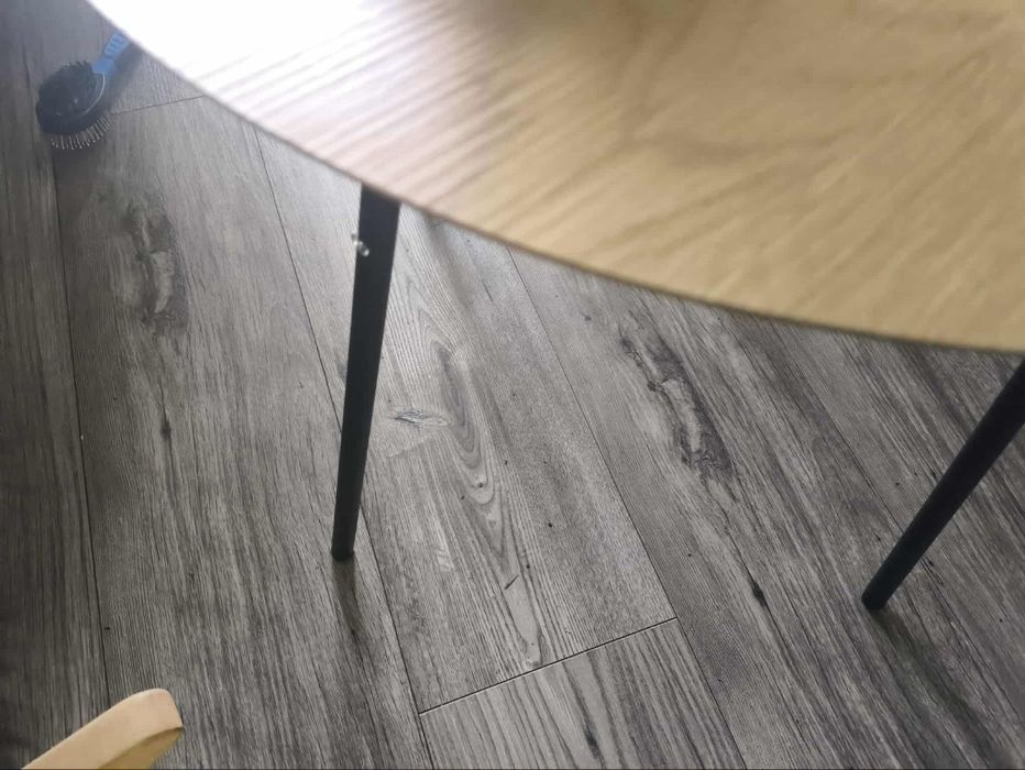 Fotel bujany i stolik