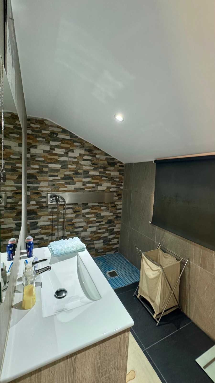 Moradia T3+1 // 2Suites Completas + 4 casas de banho completas