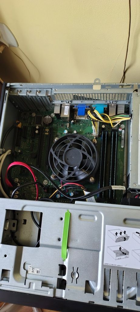 Komputer Fujitsu I3 +monitor