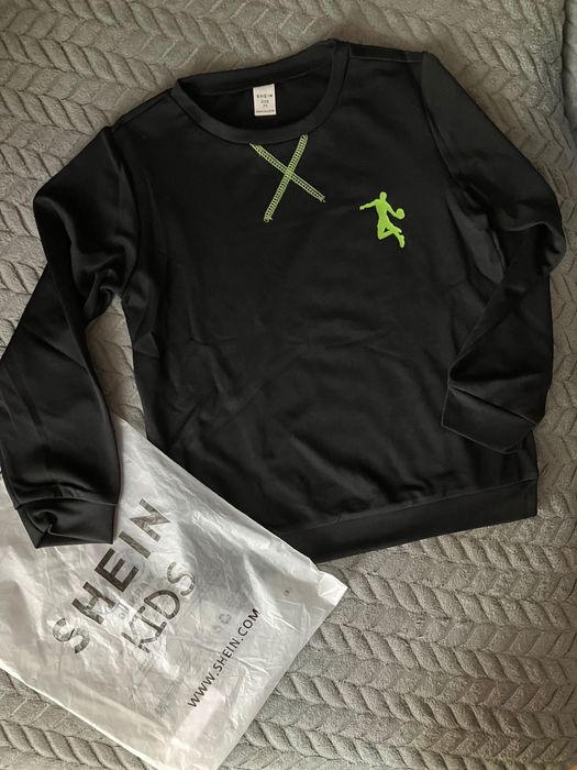 Nowa czarna bluza sportowa
