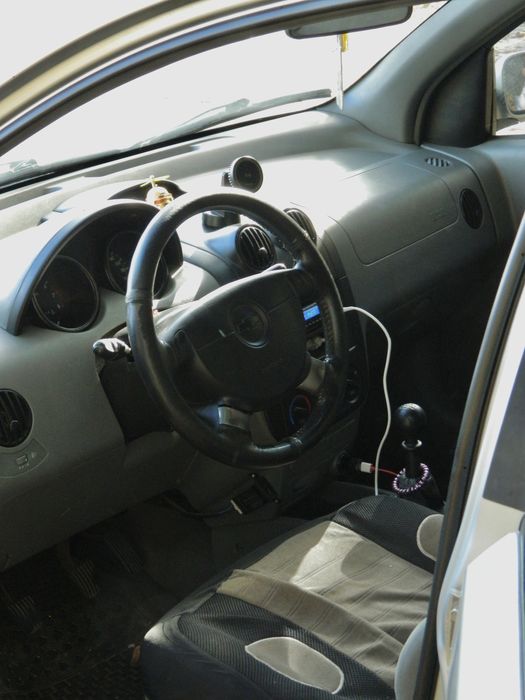 Продам Aveo 1.5 2004