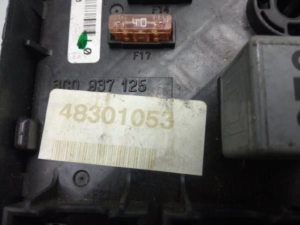 Caixa fusíveis / SAM / BSI VOLKSWAGEN Passat (362)