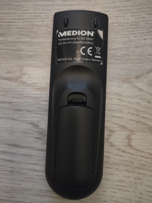 Oryginalny pilot Medion do MD 83067