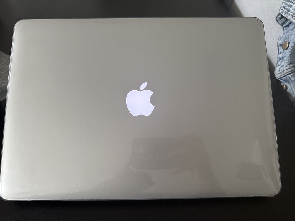 Macbook Pro 16Gb Ram Intel Core i7 - bateria com apenas 49 ciclos