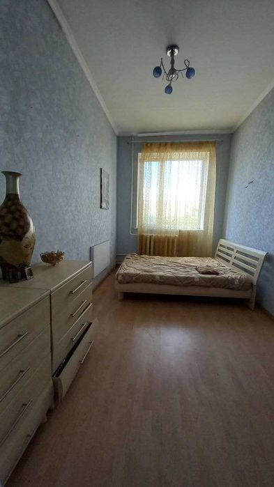 Продам дом на два входа с участком, центр село Усатово/10км от  Одессы