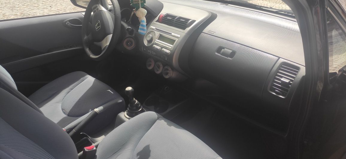Honda Jazz 1.2 Gasolina - Económico e Fiável