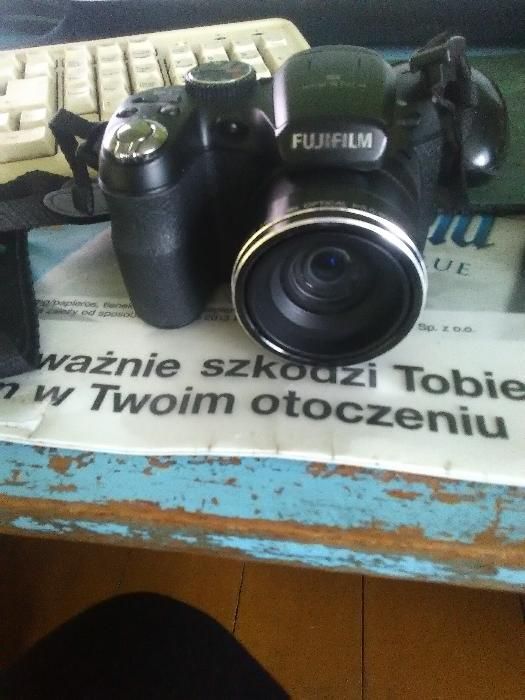 Aparat FUJI piękny i w pełni sprawny