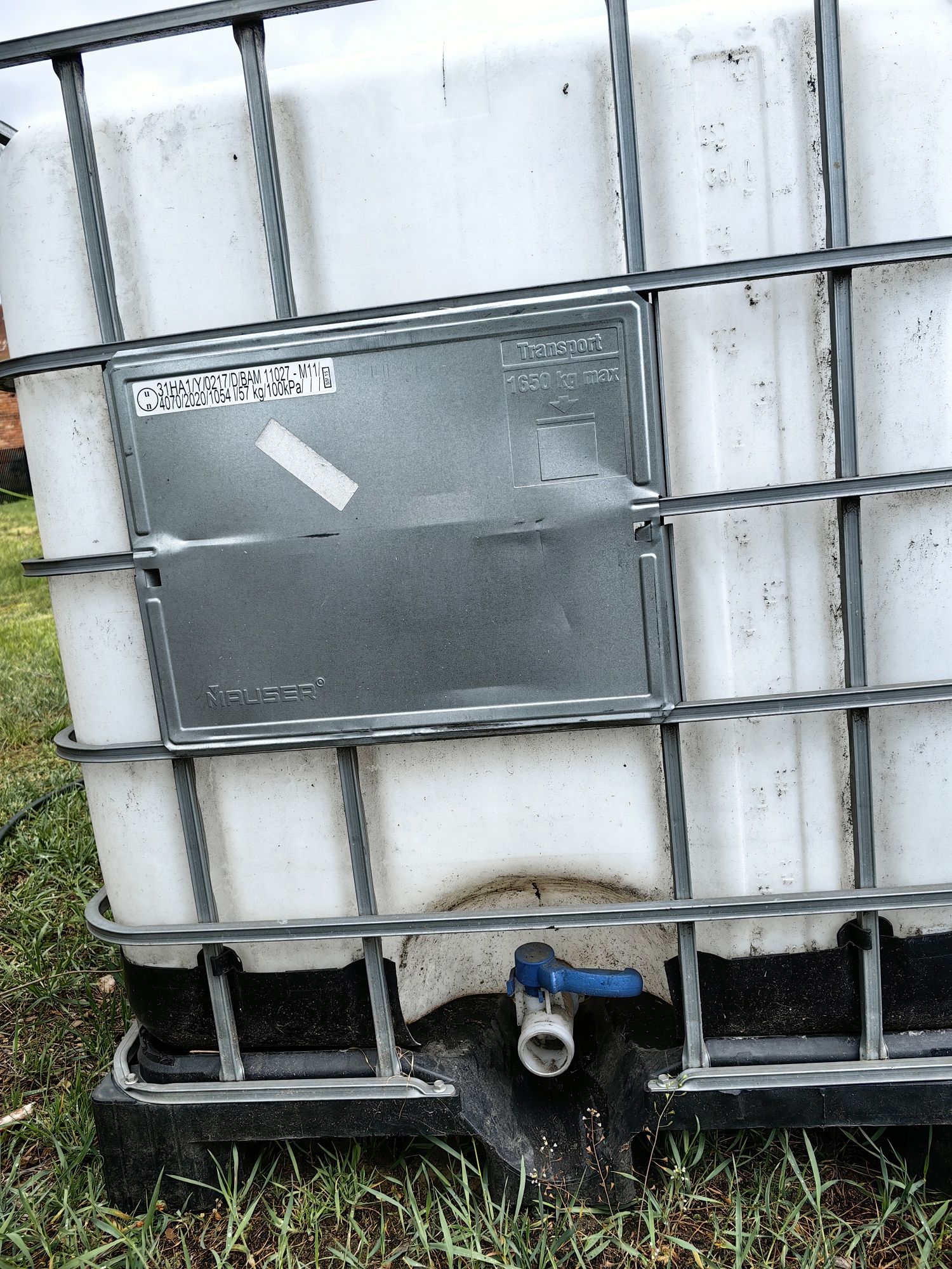 Mauzer 1000L zbiornik na deszczówkę pojemnik Umyty