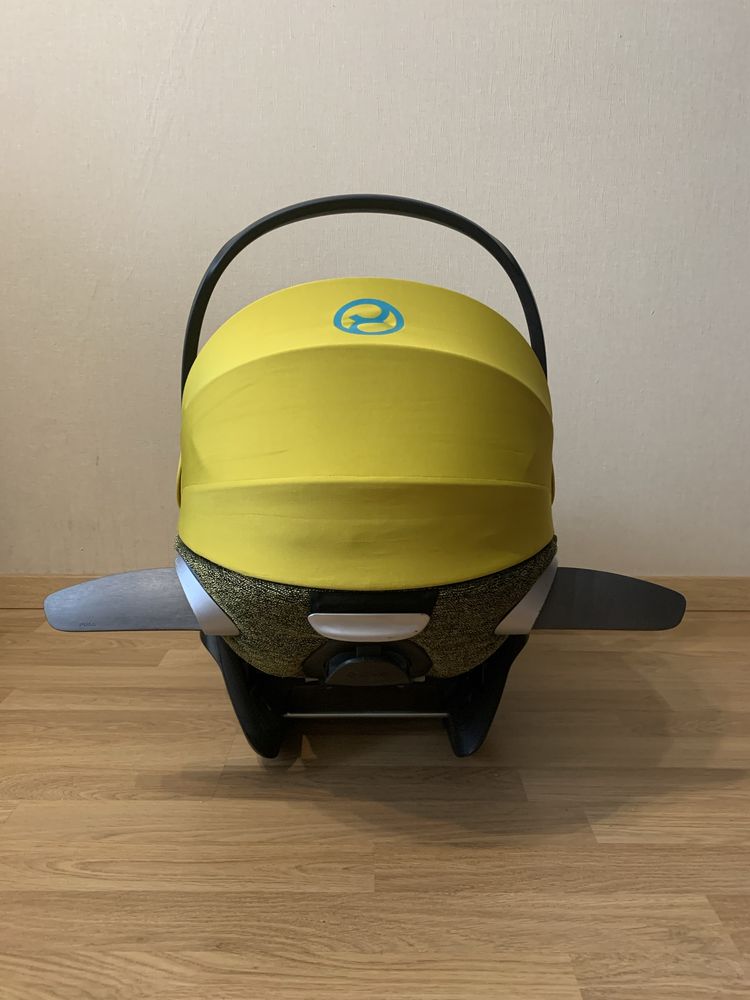 Автокрісло Cybex cloud Z mustard yellow ідеал