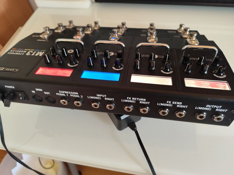 Line 6 M13 stompbox