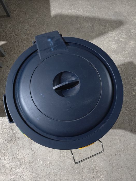 Caixote lixo para reciclagem