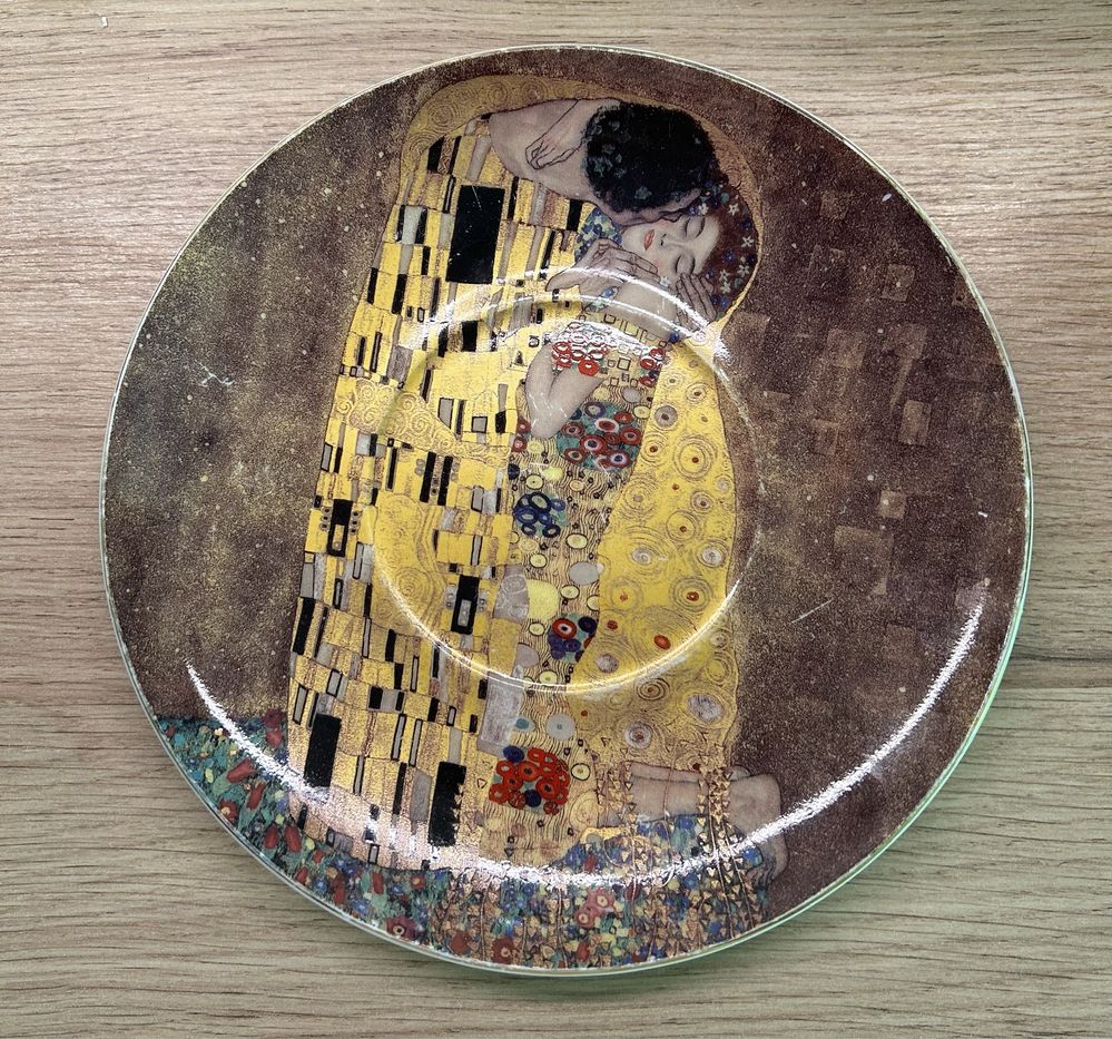 Zestaw filizanka i spodek Gustav Klimt „Pocałunek”