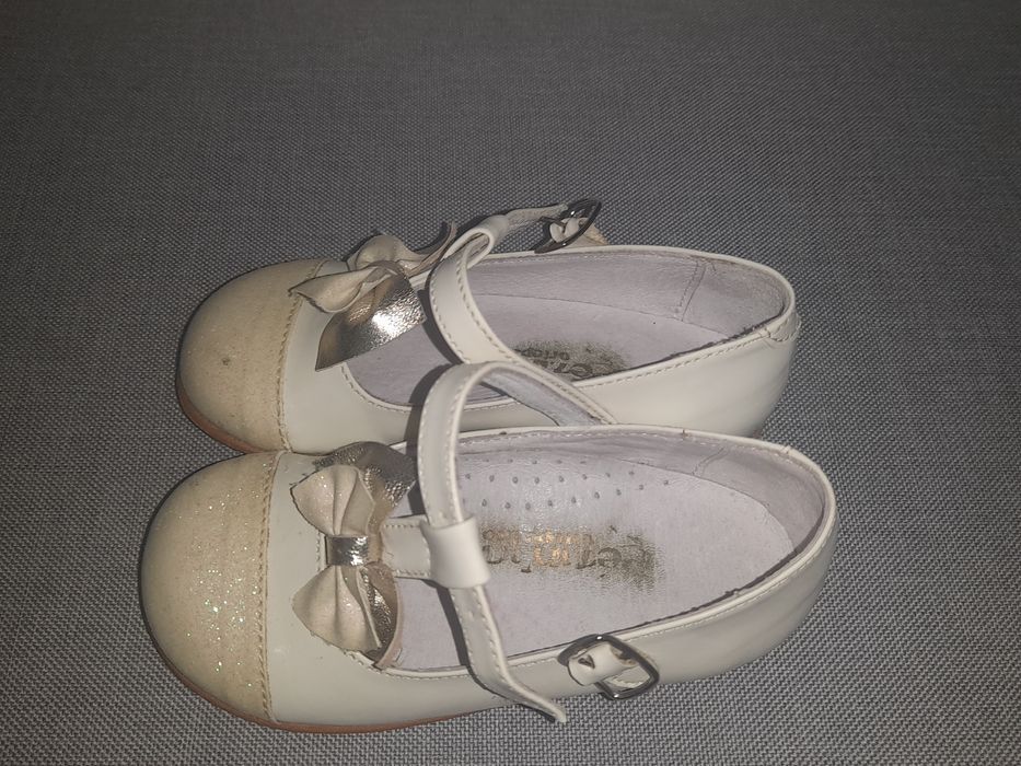 Sapatos menina Pezinho Ortopédico Tamanho 23