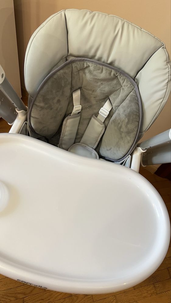 Стільчик для годування, заколисуючий центр Carrello Cascata 3 в 1