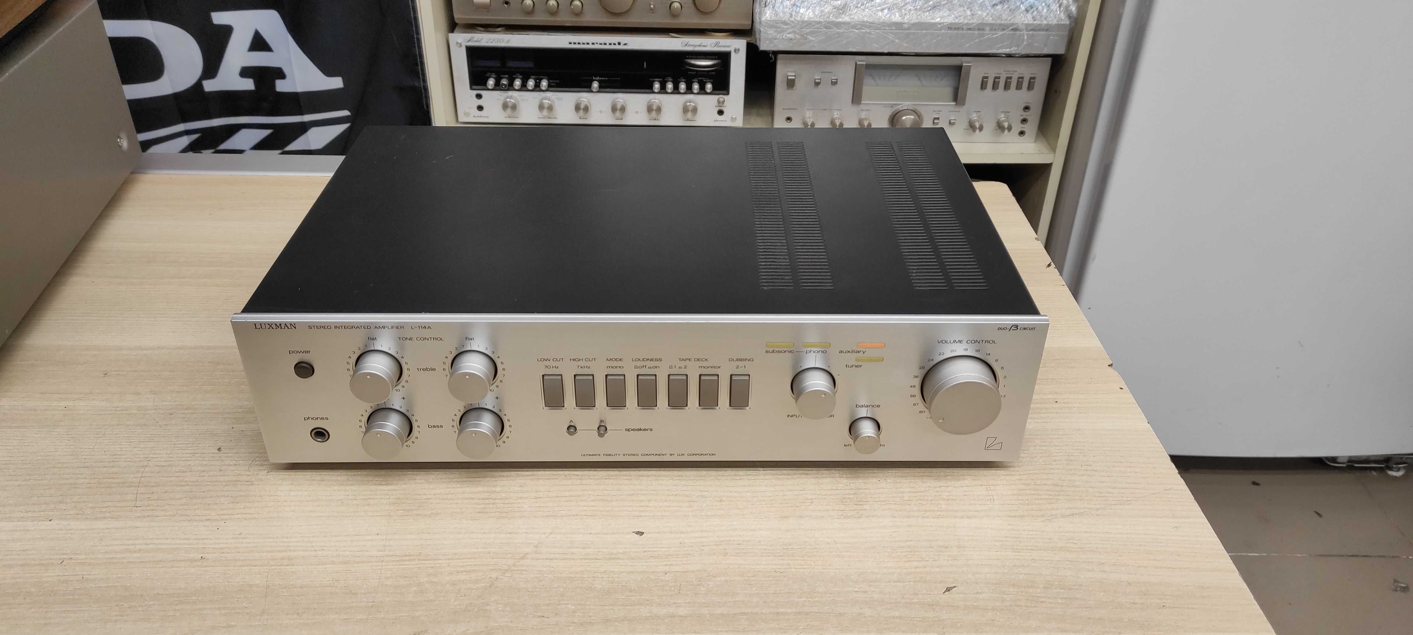 Усилитель  Luxman L-114A