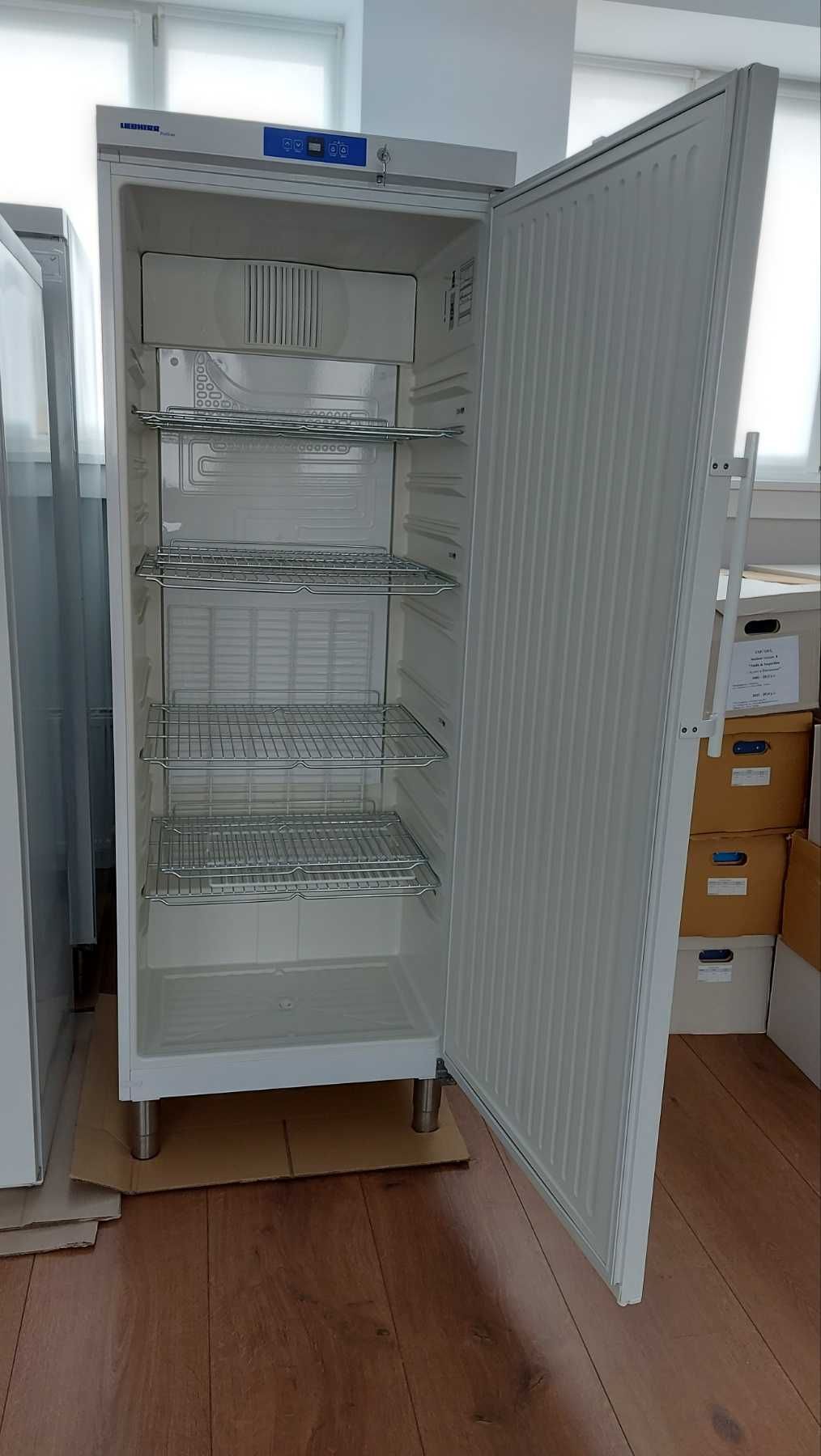 Шафа холодильна  Liebherr GKv 6410 б/у
