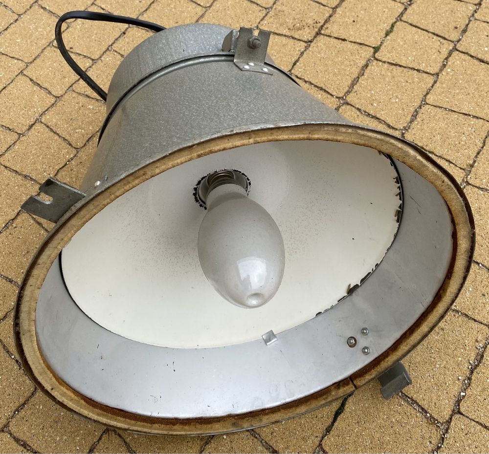 Lampa fabryczna ORP-125 EE PRL