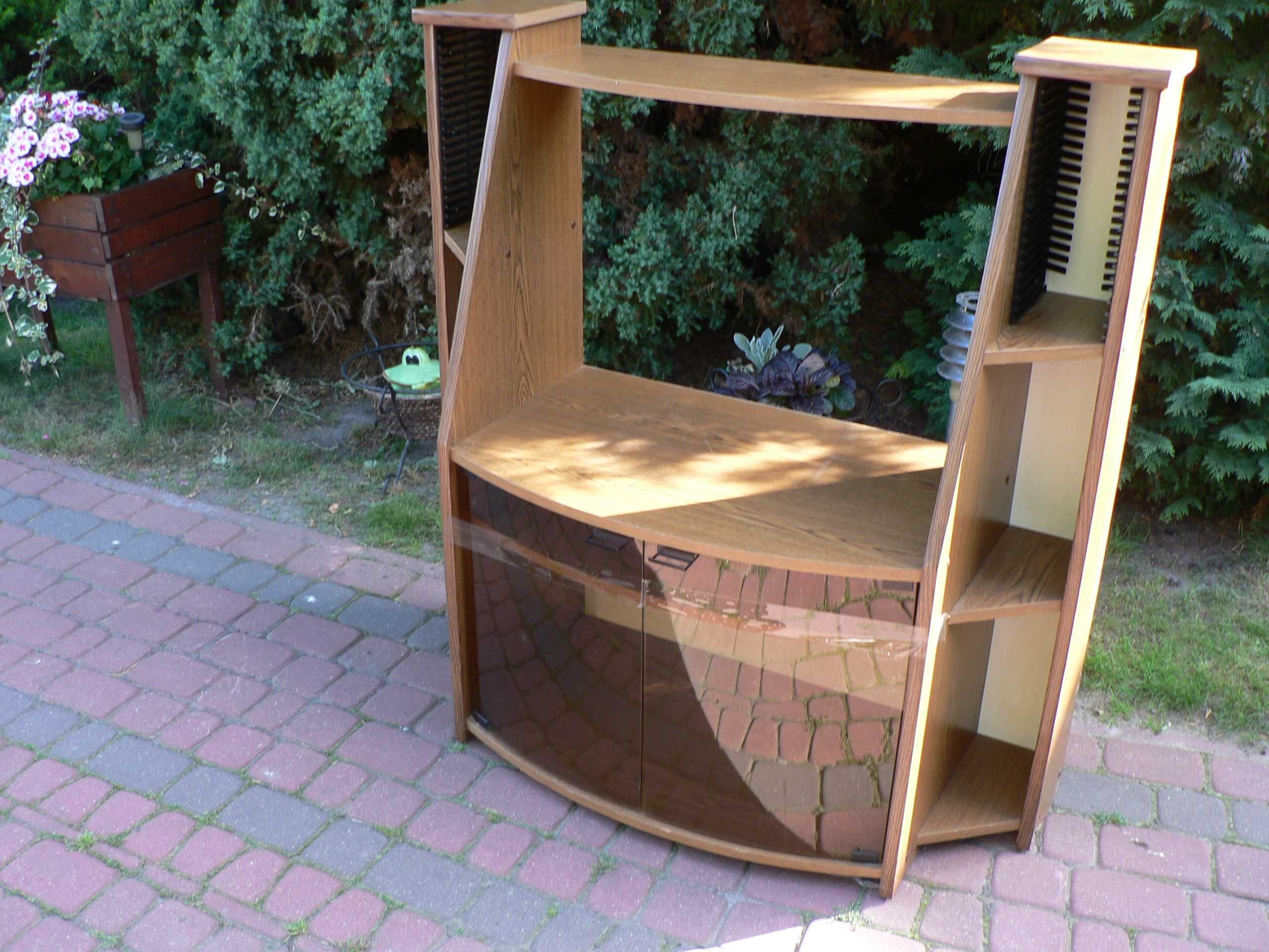 Stolik na telewizor
