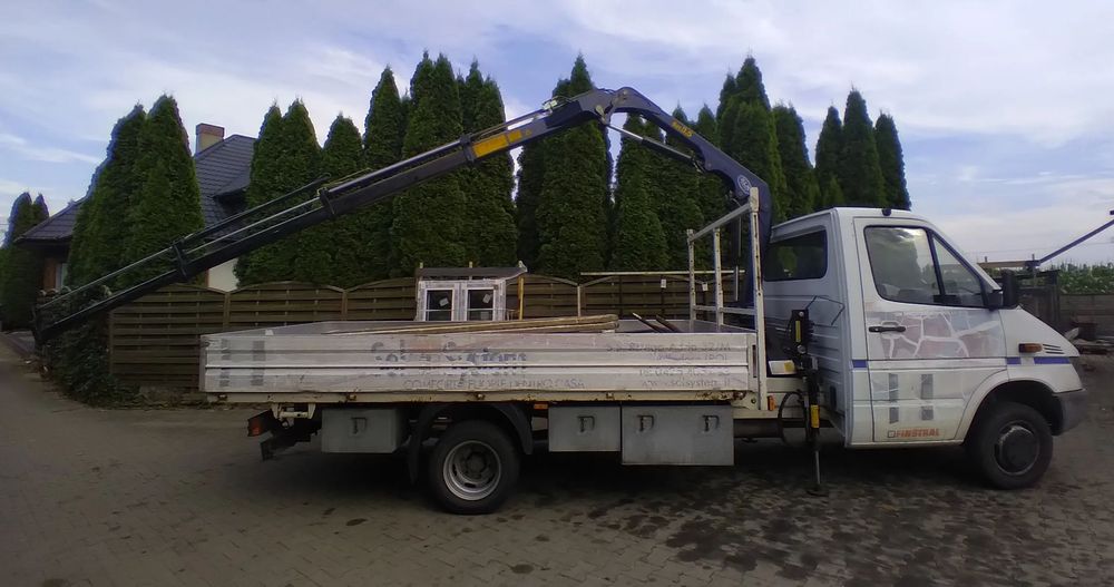 Mercedes-Benz SPRINTER 413  Samochód dostawczy do 3,5tony z HDS